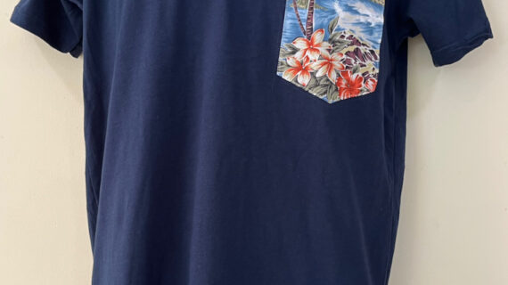 Makai aqua on navy tee